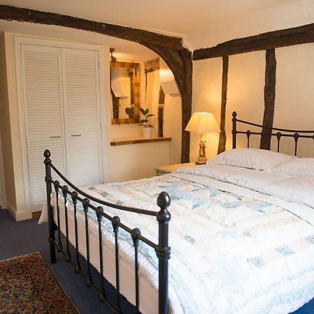 Hadleigh  Meddlars A Historic Cottage On The Countryside Edge Of A Vibrant Market Town מראה חיצוני תמונה