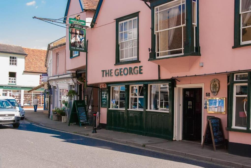 Hadleigh  Meddlars A Historic Cottage On The Countryside Edge Of A Vibrant Market Town מראה חיצוני תמונה